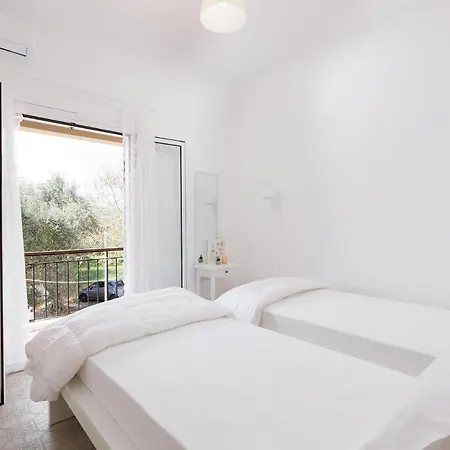 The Island Life Apartments By Konnect, Ipsos Beach Dış mekan fotoğraf