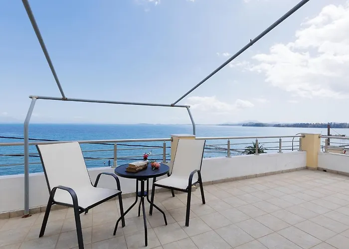 The Island Life Apartments By Konnect, Ipsos Beach
